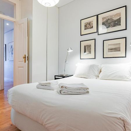 Castelo Design Aparment W/ Balcony & Super View By Lovelystay Lisbona Esterno foto