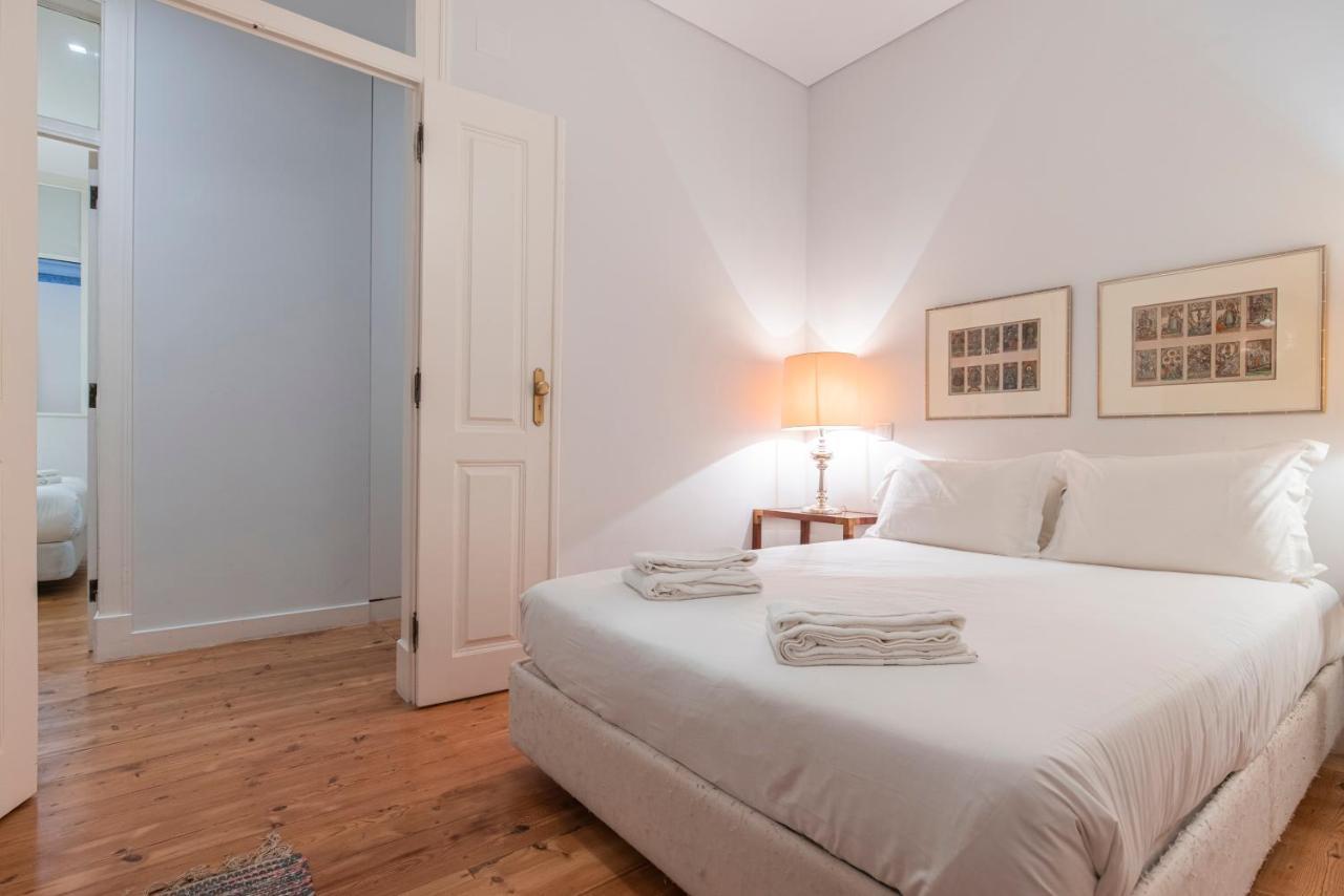 Castelo Design Aparment W/ Balcony & Super View By Lovelystay Lisbona Esterno foto