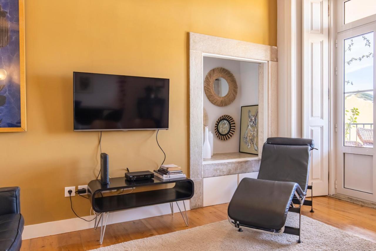 Castelo Design Aparment W/ Balcony & Super View By Lovelystay Lisbona Esterno foto